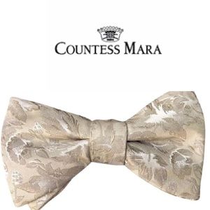 Gentleman's Ivory High Quality Floral Bow Tie